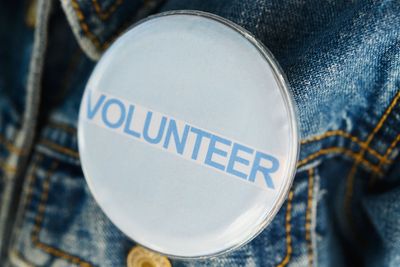 'Rich' Tricks to Volunteer and Donate in Retirement