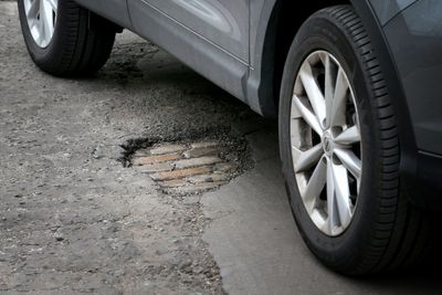 Councils that fail to prevent potholes ‘should have mandatory training’