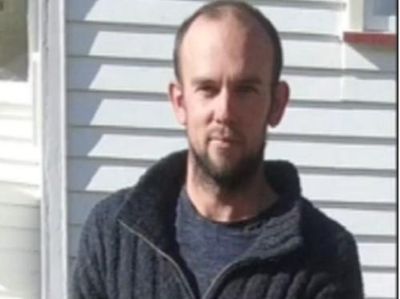 Fugitive father shot dead by police – as it happened