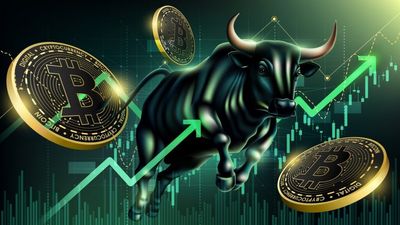 Bitcoin, Dogecoin, Solana Gain; Ethereum Steady: Analyst Says BTC's Breakout Past This Level Could Be A 'Massive Trigger'