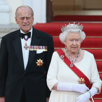 Royal Butler Shares Queen Elizabeth's Hilarious Response When Prince Philip Complained She Had "So Many" Corgis