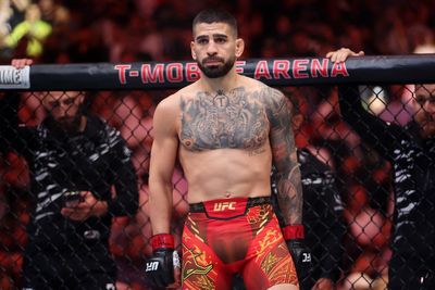 UFC’s Ilia Topuria predicts knockout win over Terence Crawford in boxing crossover