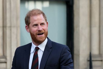 Prince Harry visits late Queen's grave in Windsor as he arrives in UK amid rumours of reunion with King Charles