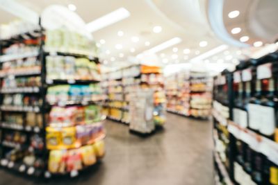 6 Strange Ways Grocery Stores Use Psychology to Make You Overspend