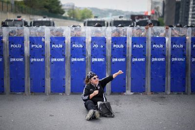 Police use pepper spray at opposition's Istanbul offices as court-appointed leadership arrives