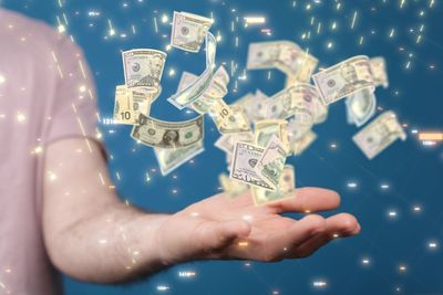 Dave Ramsey Says, 'You Can't Earn Your Way Out Of Stupidity,' Which Is Why Teachers Making $61K Become Millionaires But Doctors Often Don't