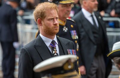 Prince Harry visits Queen Elizabeth's grave