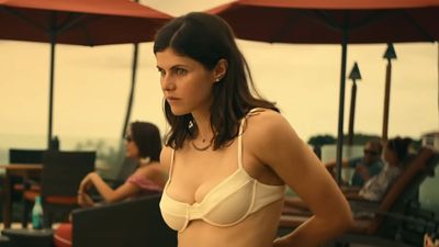 Alexandra Daddario Went From Just A Towel To Tennis Fashion Maven In New Pics