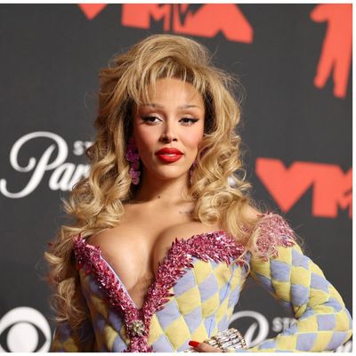The Most Stunning Beauty Looks at the 2025 MTV VMAs