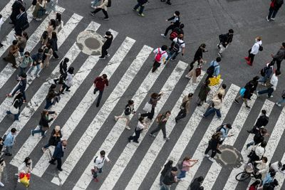 Most Asian Markets Rise On US Rate Hopes, Tokyo Hits Record