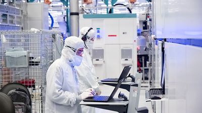 Intel CFO confirms that 14A will be more expensive than 18A due to High-NA EUV tool — Intel expects 14A process to offer 15-20% better performance-per-watt or 25-35% lower power consumption than 18A