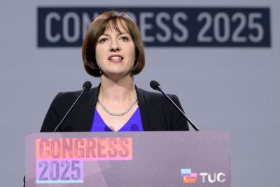 Bridget Phillipson emerges as frontrunner for Labour’s deputy leader as six candidates join race