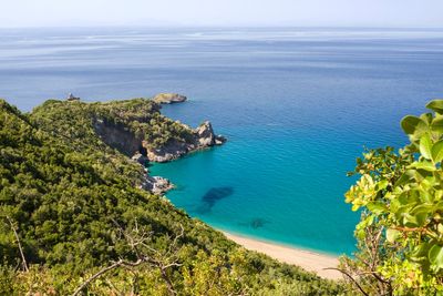 Large earthquake strikes popular holiday island in Greece