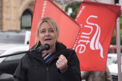 Workers could ‘turn their backs’ on Labour, Unite warns