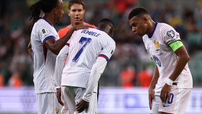 World Cup France boss Deschamps defuses PSG player injury spat as Iceland loom