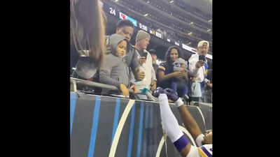 Justin Jefferson Had Cool Gift for Young Fan After Vikings' Big Win vs. Bears