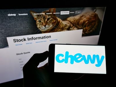 Chewy Q2 Preview: Are Pet Stocks Defensive? Results May Show 'Stable Industry Trends