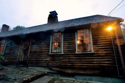 ‘The Conjuring’ house in Rhode Island to be auctioned off on Halloween