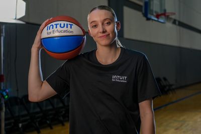 From borrowing her mom’s credit card to a $1.5 million net worth, WNBA star Paige Bueckers wasn’t prepared for 'super fast' NIL financial jump