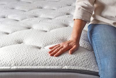 The tell-tale signs it’s time to change your mattress, according to the experts