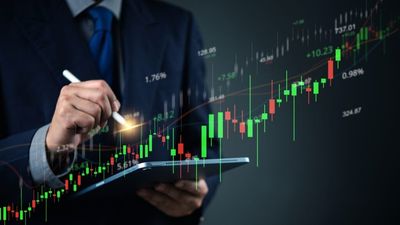 Wall Street Rebounds After Jobs Revision Shock, UnitedHealth Rallies: What's Moving Markets Tuesday?