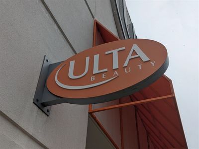 Ulta Beauty Stock: Strong Growth, Short-Term Volatility Ahead