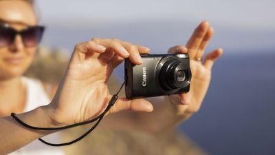 Canon’s cheap compact camera is back! This 20MP PowerShot is a little camera with a big zoom
