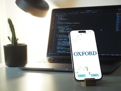 Oxford Industries Gears Up For Q2 Print; Here Are The Recent Forecast Changes From Wall Street's Most Accurate Analysts