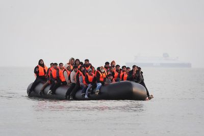 Three migrants die and three missing in Channel crossings