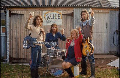 Paul McCartney oversees new Wings definitive anthology collection