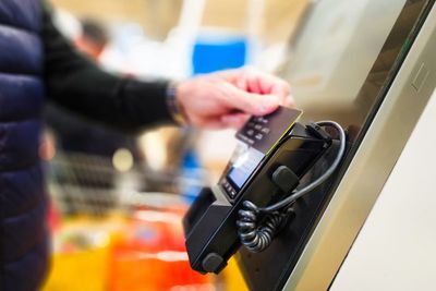 Contactless card payments could become unlimited under plan to scrap £100 cap