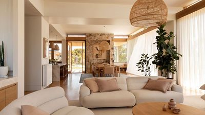 6 'Lucky' Houseplants That People Always Decorate With to Bring a Sense of Prosperity Into Your Home