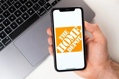 Beyond DIY: Home Depot's Conquest of the Professional Market