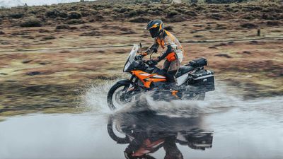 A Youth Motorcyclist Was Just Electrocuted After Braving a Flooded Street