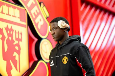 Kobbie Mainoo sets 16-game Manchester United target as Napoli loan move could be 'revived'
