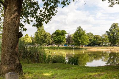 Best-value commuter towns within 30 minutes of central London