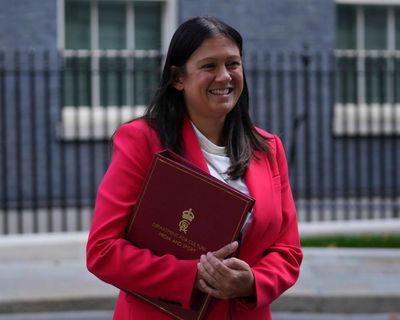 Government to make grassroots funding dependent on equality between boys and girls