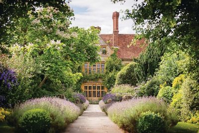 Le Manoir hotel to close for renovations until 2027 with Raymond Blanc stepping down