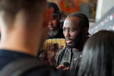 Terence Crawford provides fresh update on injury rumours: ‘Don’t tell Canelo!’