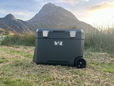 Trail Large 45L Cool Box on Wheels review: chilled beverages and food in camp for a cool price