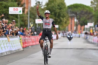 Giro della Toscana: Isaac del Toro wins with solo attack across Monte Serra