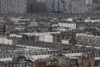Housing market weakens as buyer demand and sales slip back, say surveyors