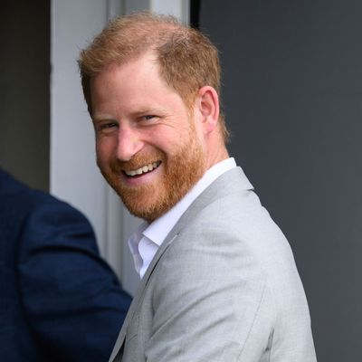 Royal Fans Praise Prince Harry's Adorable Reaction After a Woman Screams "We Love You," as Meghan Markle Celebrates Her Husband From Afar