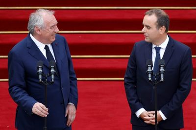 France Political Crisis Looms Over ECB Meeting