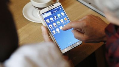 French MPs call for social media ban for under-15s and night curfew for teens