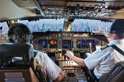 Almost all German pilots admit to napping during flights, survey finds