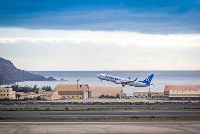 British man falls to his death in car park at Gran Canaria airport