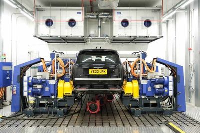 Jaguar Land Rover tells staff to stay at home following cyber attack