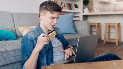 Don’t Shop Online on This Day of the Week