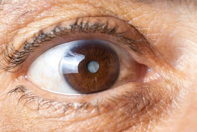 Study finds double cataract surgery is better for patients